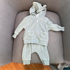 Brand new! CARTERS 3 months